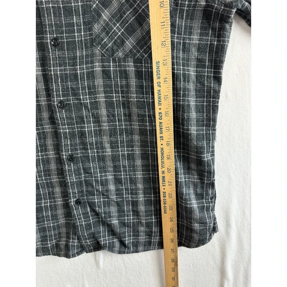 Levi's Button Up Men's Large Flannel Shirt Plaid Long‎ Sleeve Pockets